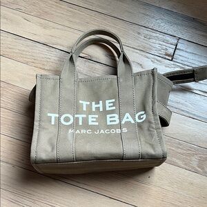 Marc Jacobs The Tote Bag Mini Canvas in Tan with White Logo